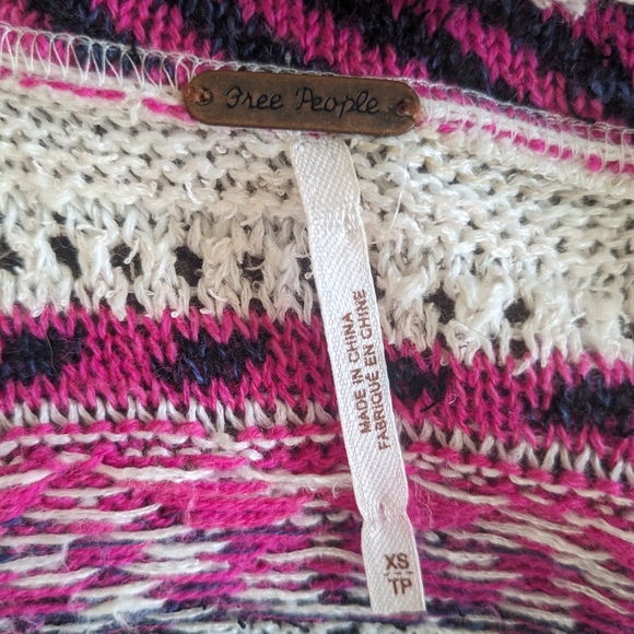 Free People Dreamland cardigan sweater crochet pink white purple xs flowy - Picture 7 of 9